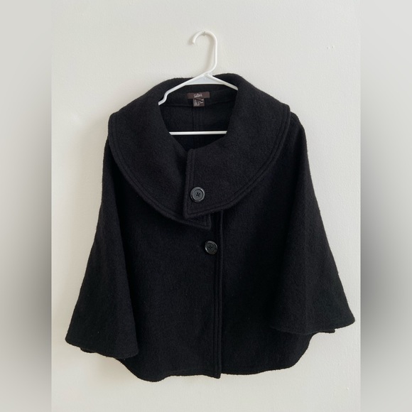 Black Thick Warm Wool Cape - Picture 1 of 5